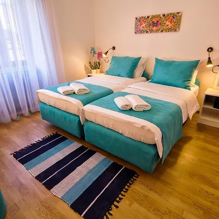 Bed & Breakfast Point