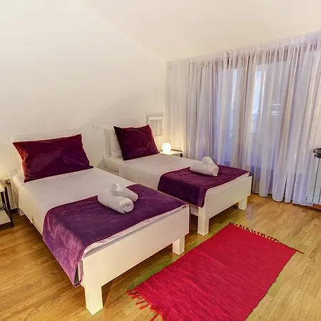 Point לינה וארוחת בוקר