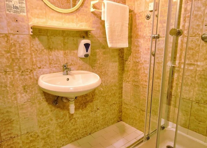 Point Bed & Breakfast Pula