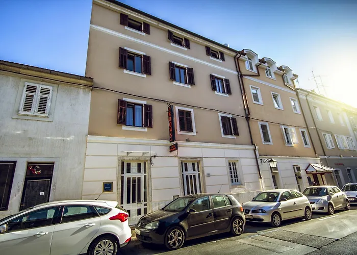 Point Bed & Breakfast